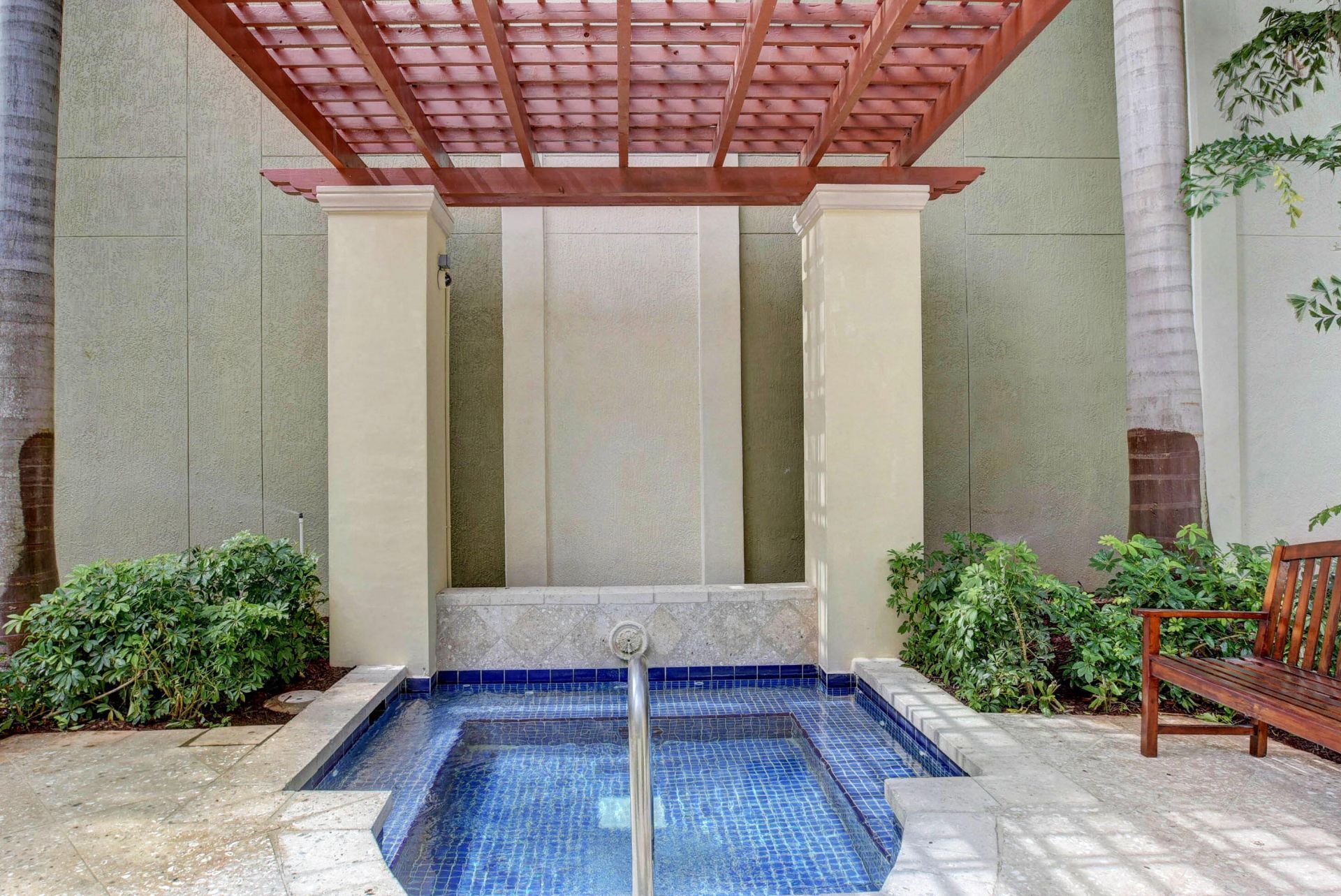 804 E Windward Way, Unit 211, Lantana, FL 33462 Photo