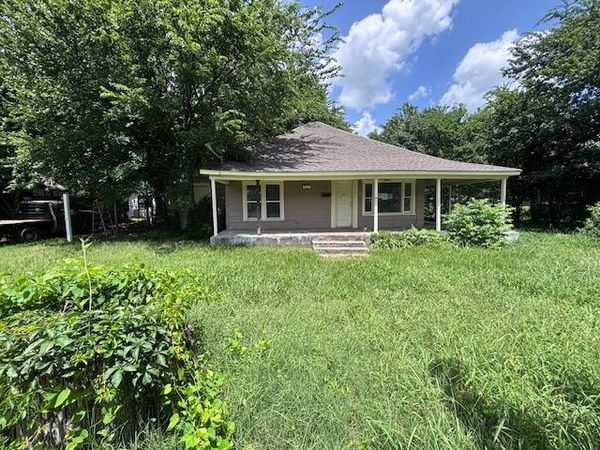 717 E Normal Street , Tahlequah, OK 74464