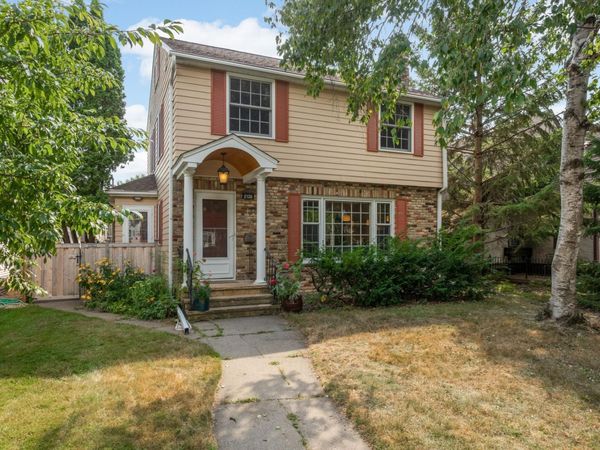 2126 Scheffer Avenue, Saint Paul, MN 55116