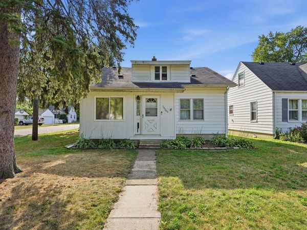 19303 Negaunee, Redford, MI 48240