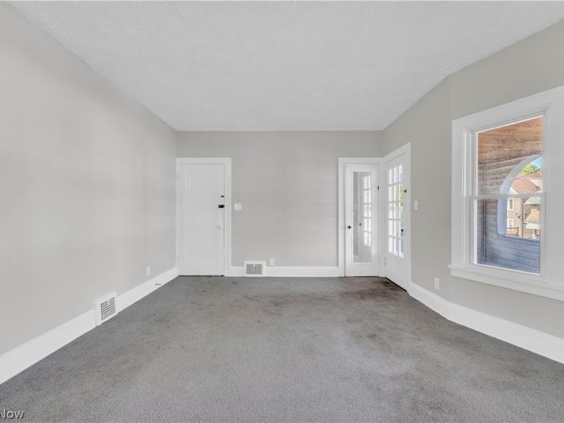 3394 E 146th Street, Unit 2/UP, Cleveland, OH 44120 Photo 5