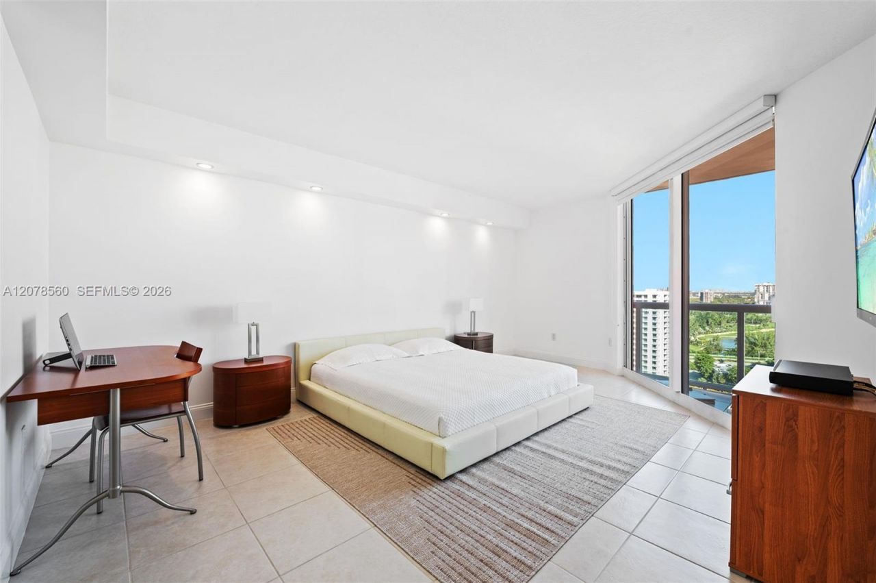 3370 Hidden Bay Dr , Unit 2102, Aventura, FL 33180 Photo