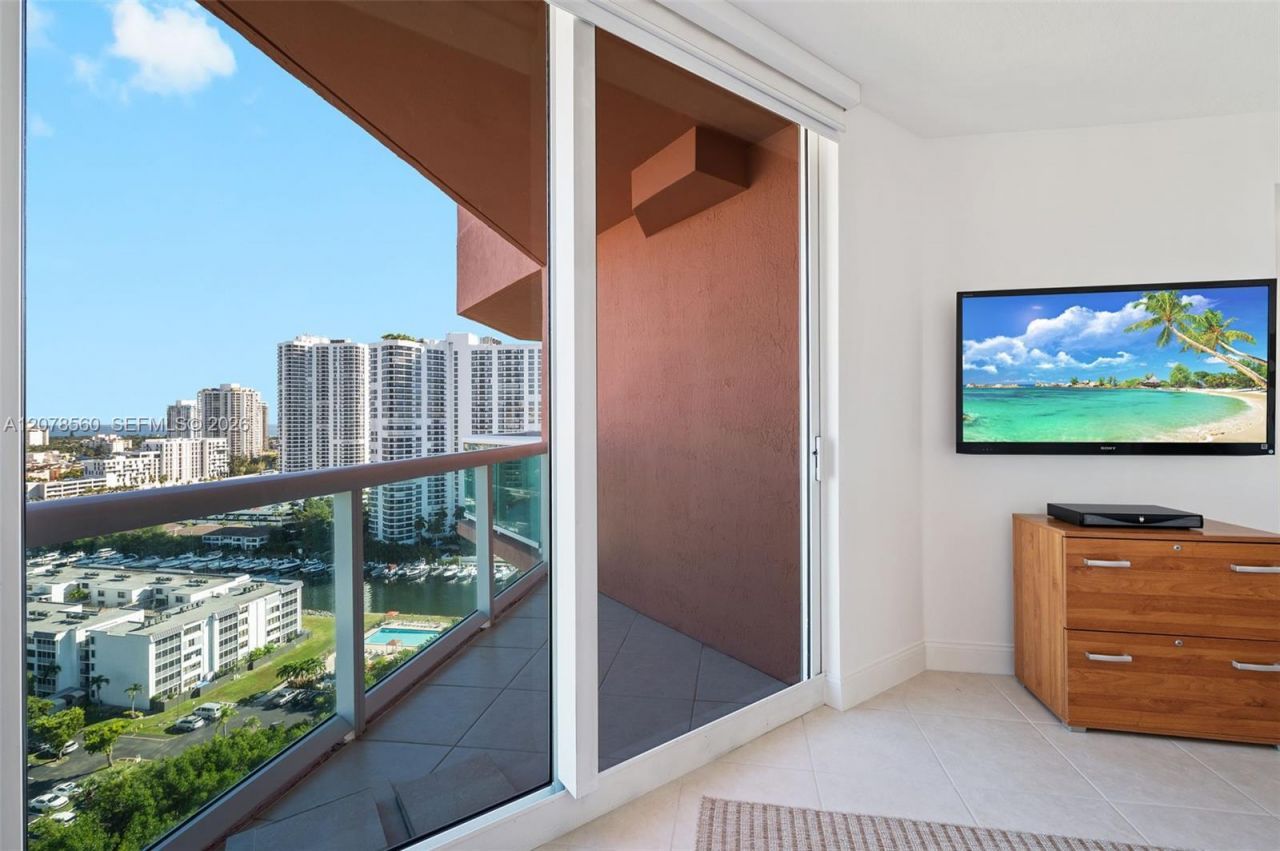 3370 Hidden Bay Dr , Unit 2102, Aventura, FL 33180 Photo