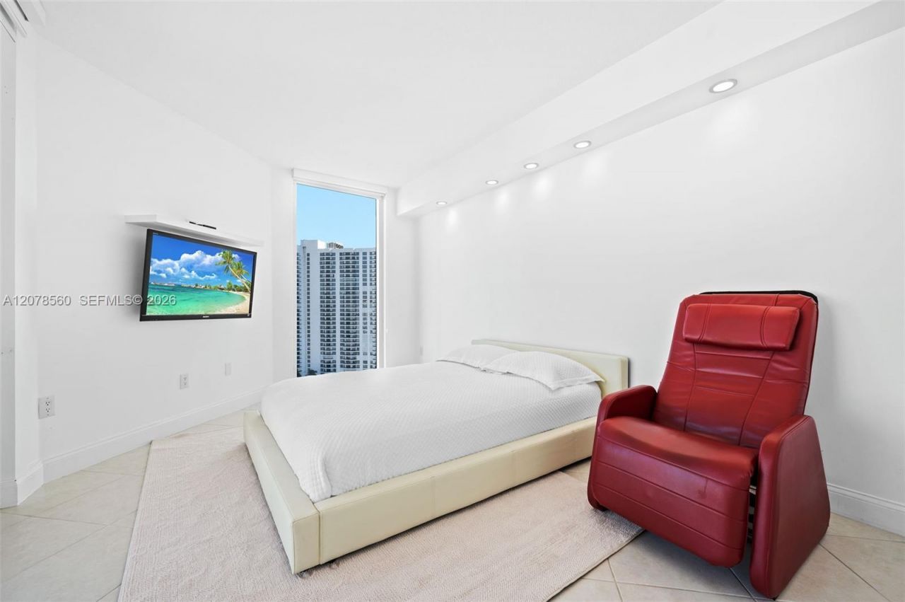 3370 Hidden Bay Dr , Unit 2102, Aventura, FL 33180 Photo