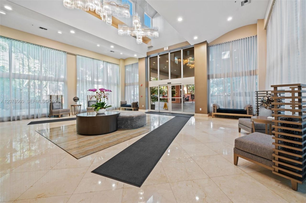 3370 Hidden Bay Dr , Unit 2102, Aventura, FL 33180 Photo