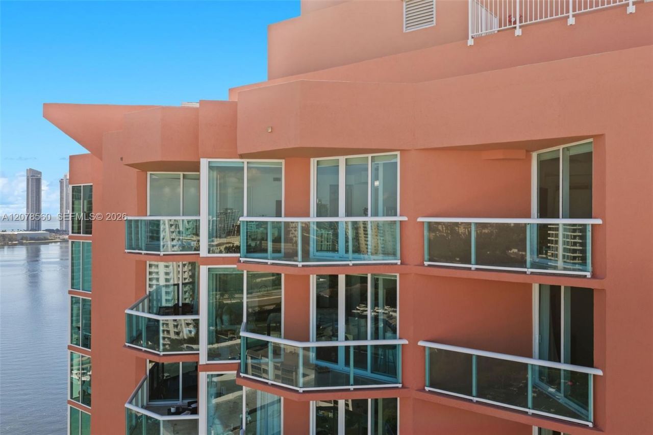 3370 Hidden Bay Dr , Unit 2102, Aventura, FL 33180 Photo