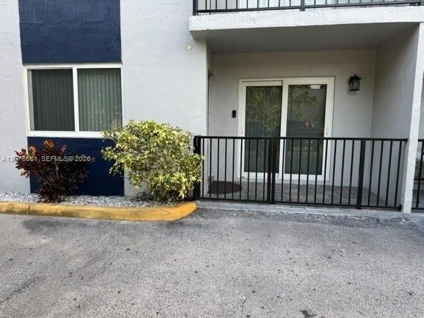 8009 W 6th Ave , Unit B, Hialeah, FL 33014