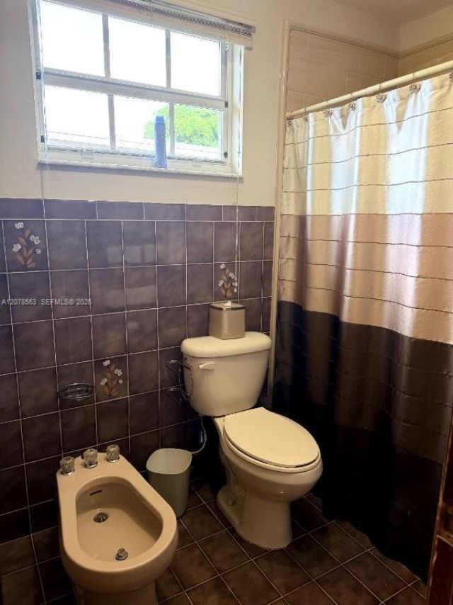 1340 W 36th St , Hialeah, FL 33012 Photo