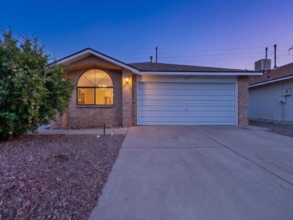 3319 Running Bird Place NW, Albuquerque, NM 87120