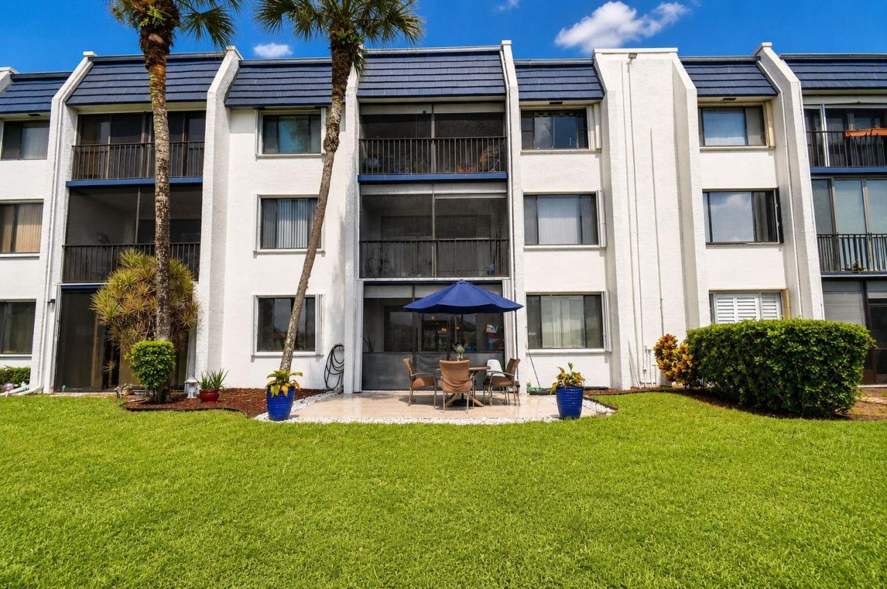4483 Luxemburg Court, Unit 103, Lake Worth, FL 33467 Photo