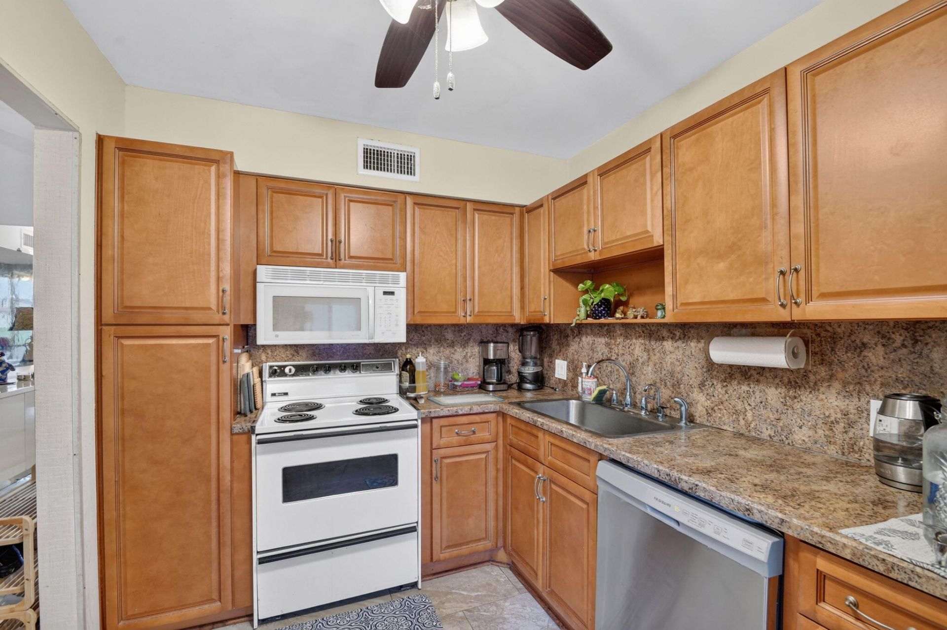 4483 Luxemburg Court, Unit 103, Lake Worth, FL 33467 Photo