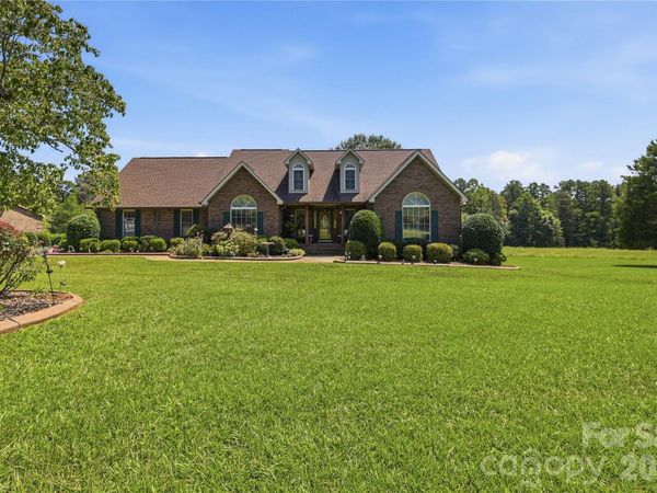 219 Pleasant Drive, Statesville, NC 28677