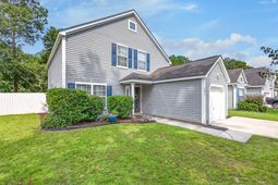 9021 Greenbriar Drive photo 4