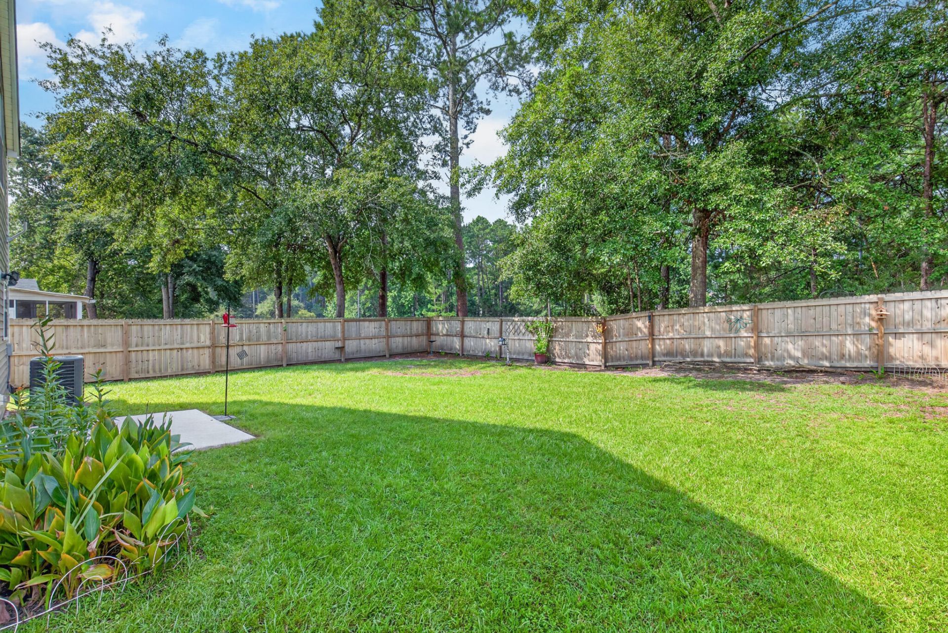 9021 Greenbriar Drive Photo 22