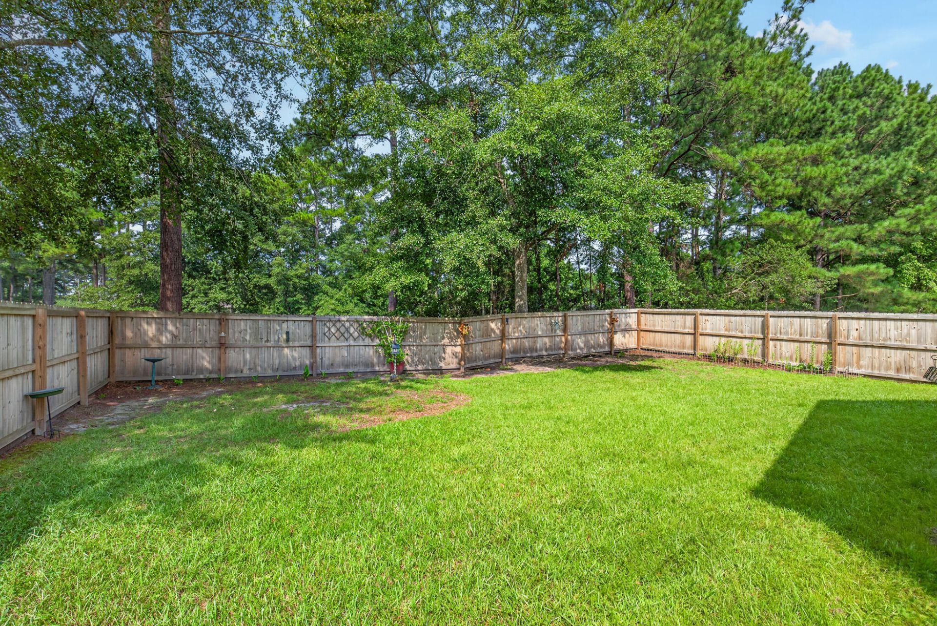 9021 Greenbriar Drive Photo 23
