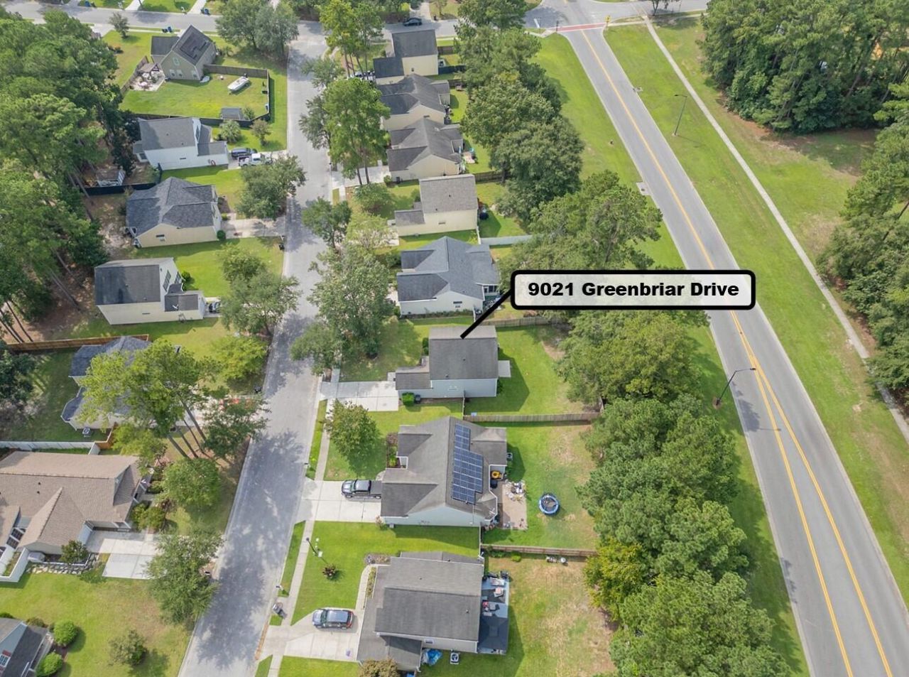 9021 Greenbriar Drive Photo 28