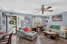 9021 Greenbriar Drive photo 4