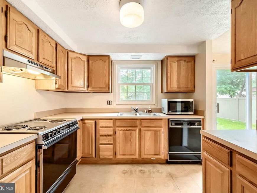 7997 Woodhall Drive, Glen Burnie, MD 21061 Main Photo