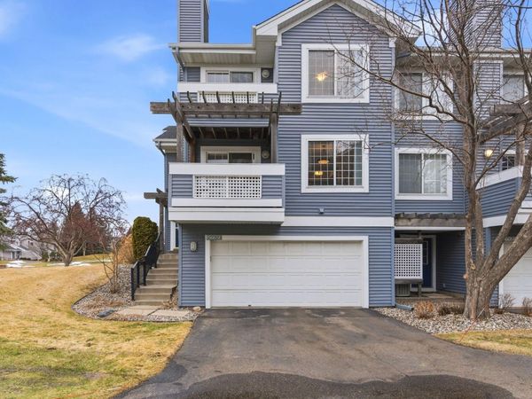 15665 24th Avenue N, Unit E, Plymouth, MN 55447