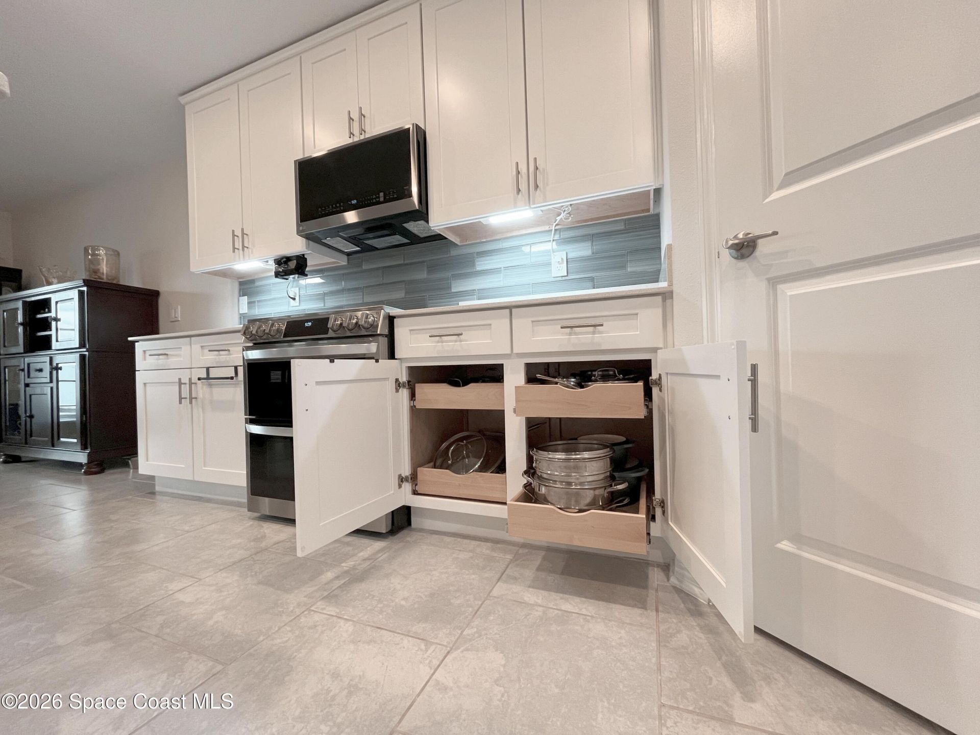 406 Three Oaks Drive, Edgewater, FL 32141 Photo