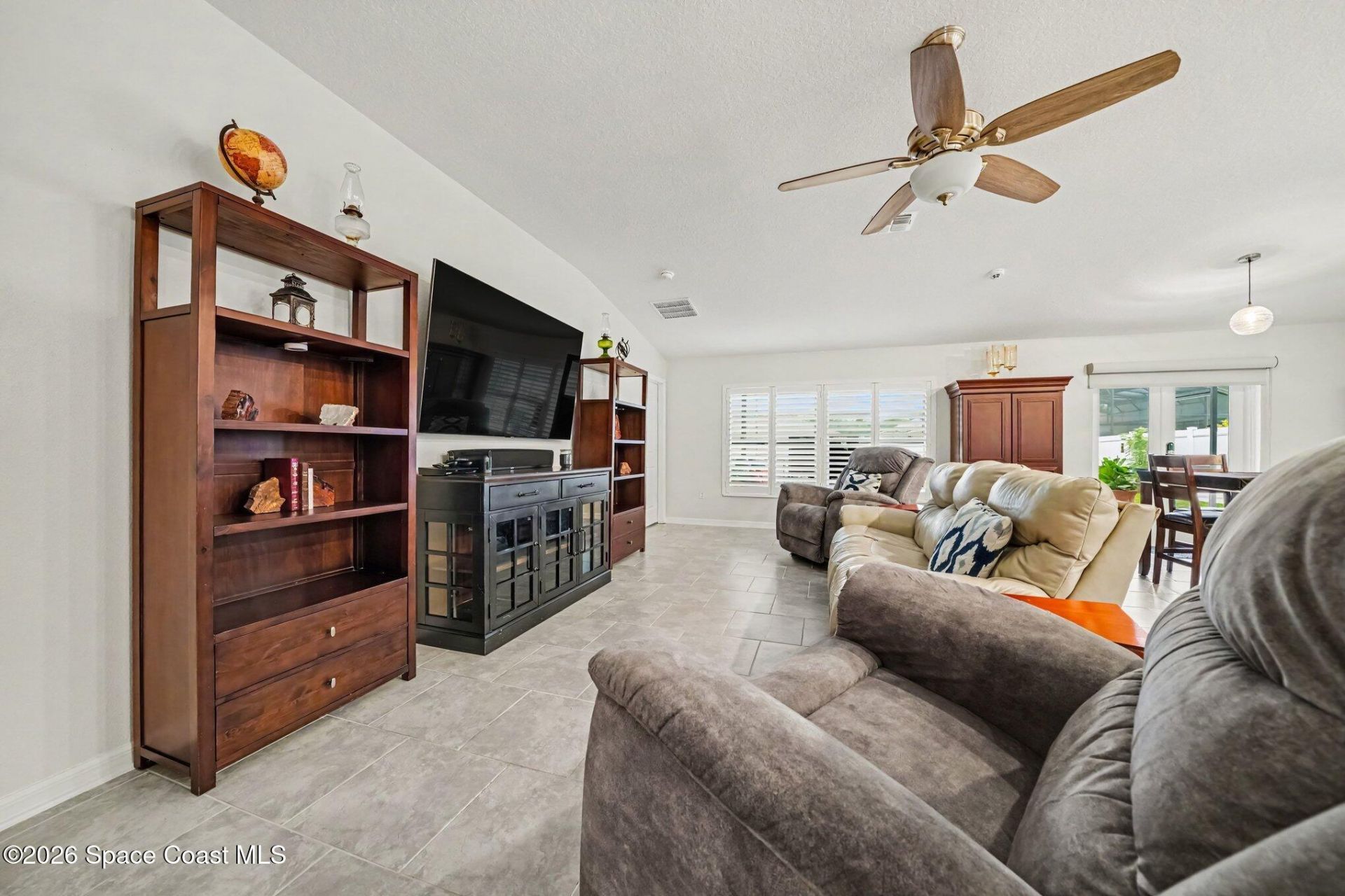 406 Three Oaks Drive, Edgewater, FL 32141 Photo