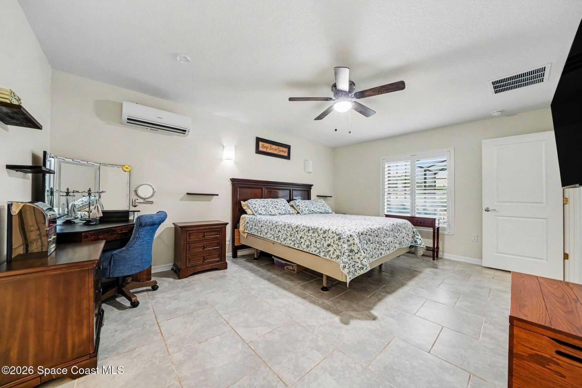 406 Three Oaks Drive, Edgewater, FL 32141 Photo