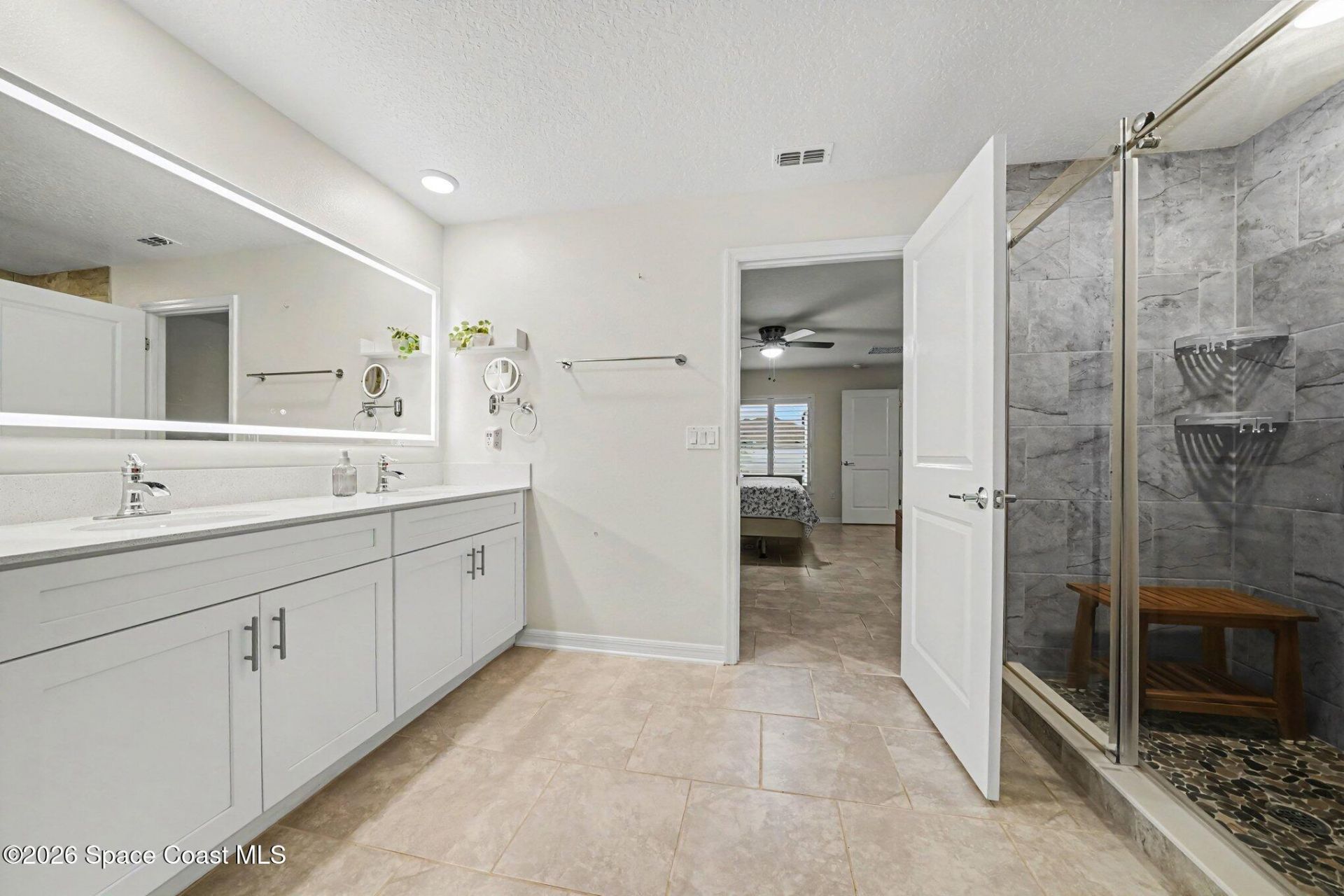 406 Three Oaks Drive, Edgewater, FL 32141 Photo