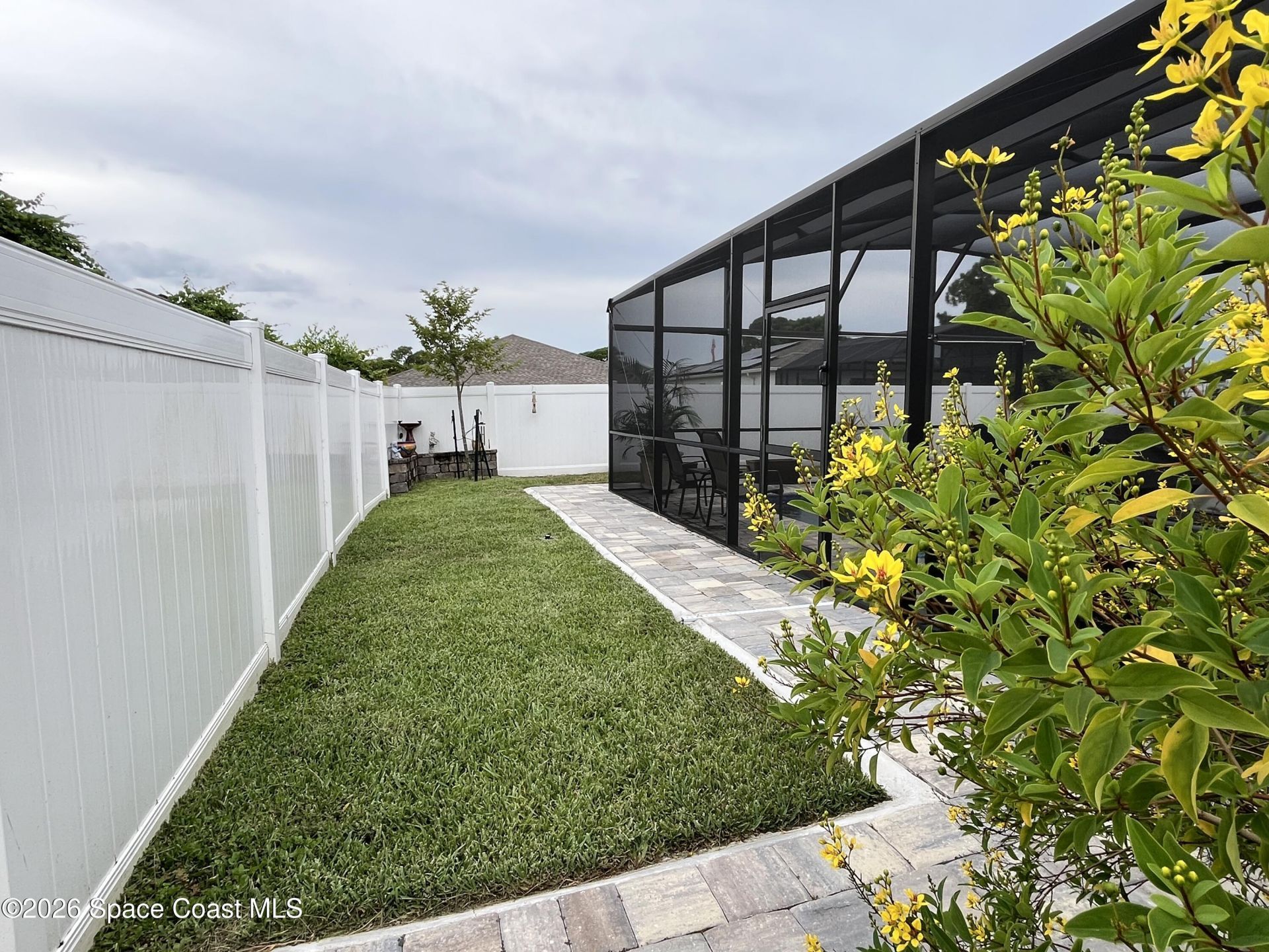 406 Three Oaks Drive, Edgewater, FL 32141 Photo
