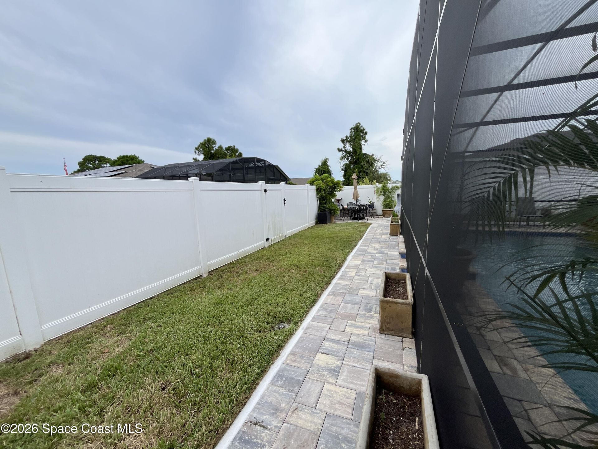 406 Three Oaks Drive, Edgewater, FL 32141 Photo