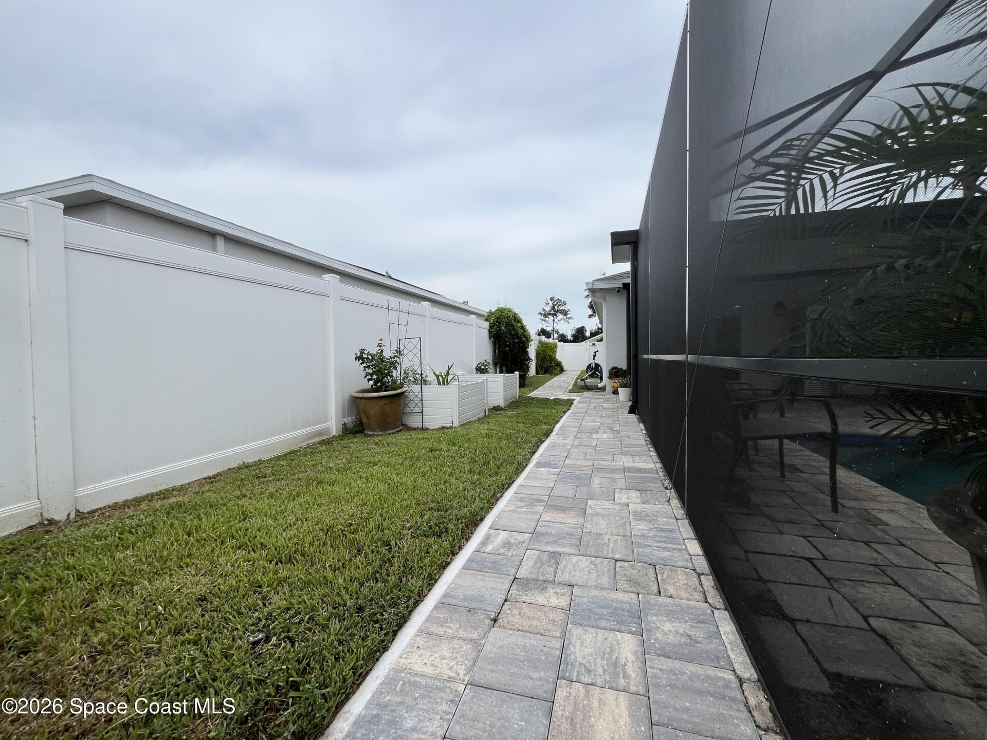 406 Three Oaks Drive, Edgewater, FL 32141 Photo