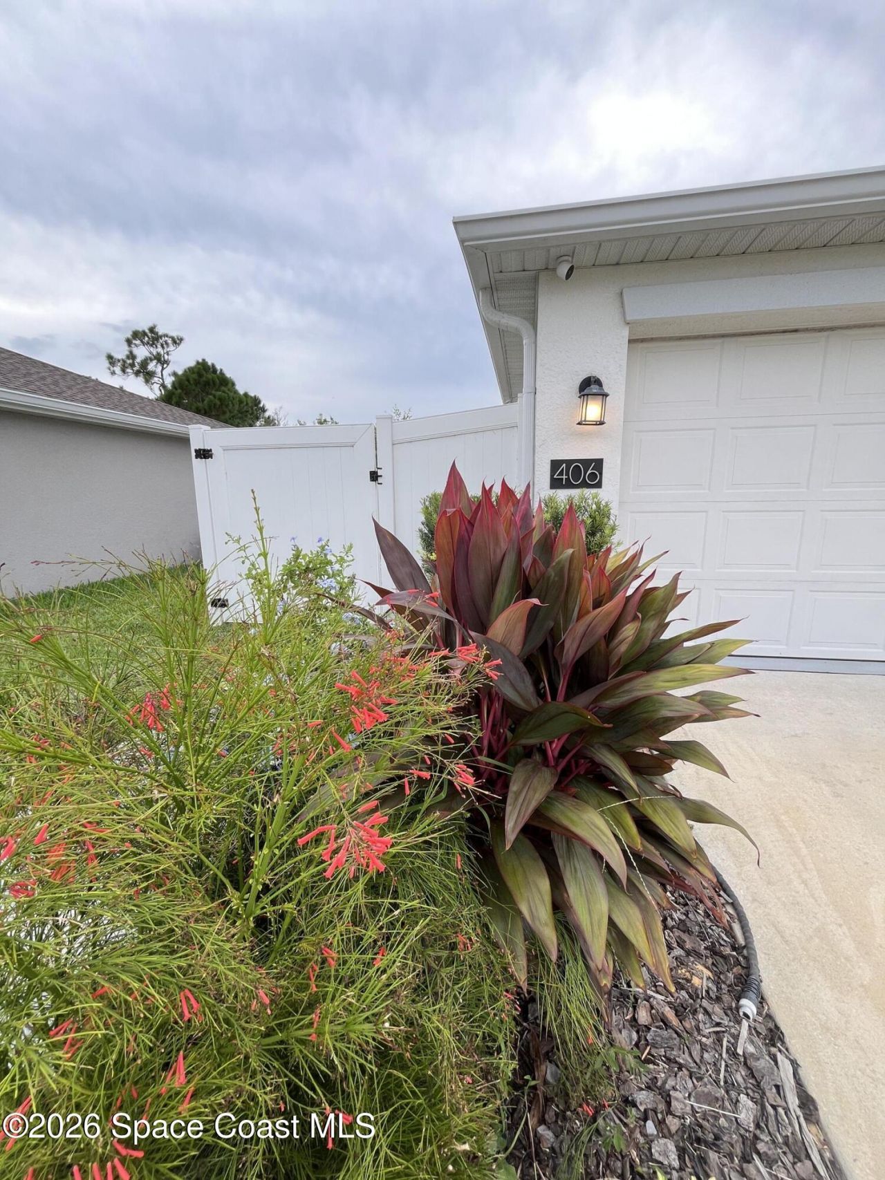 406 Three Oaks Drive, Edgewater, FL 32141 Photo