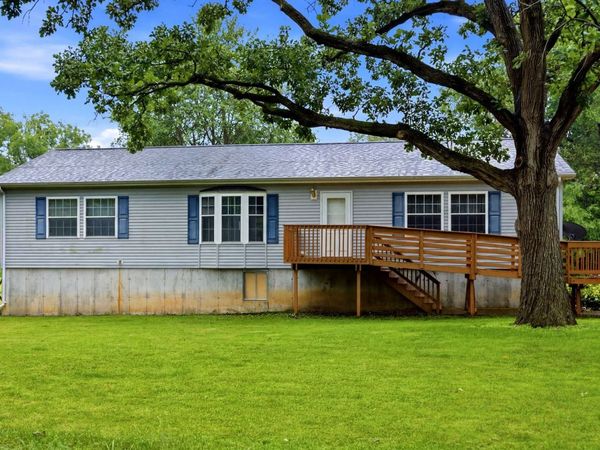 211 Bridge Street , Millington, IL 60537