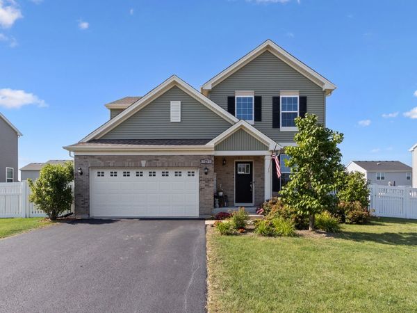 14941 W Groebe Drive , Manhattan, IL 60442
