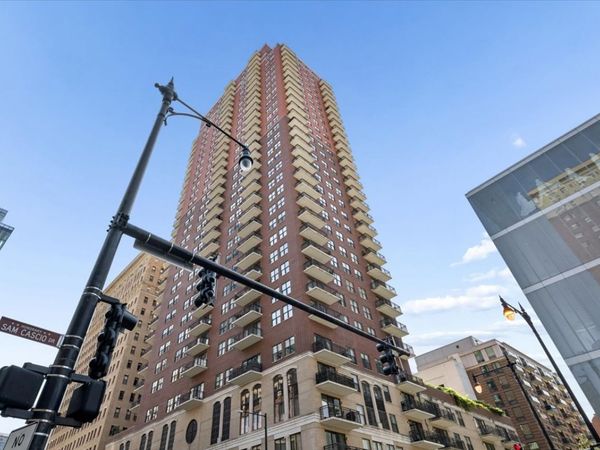 41 E 8th Street , Unit 2301, Chicago, IL 60605
