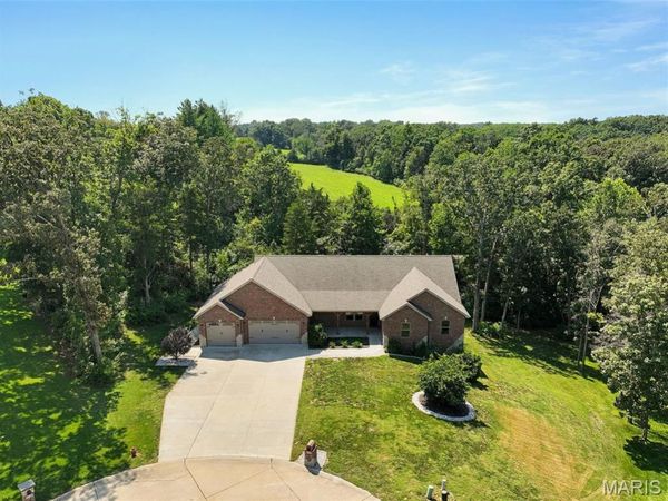121 Cherry Hills Court, Washington, MO 63090