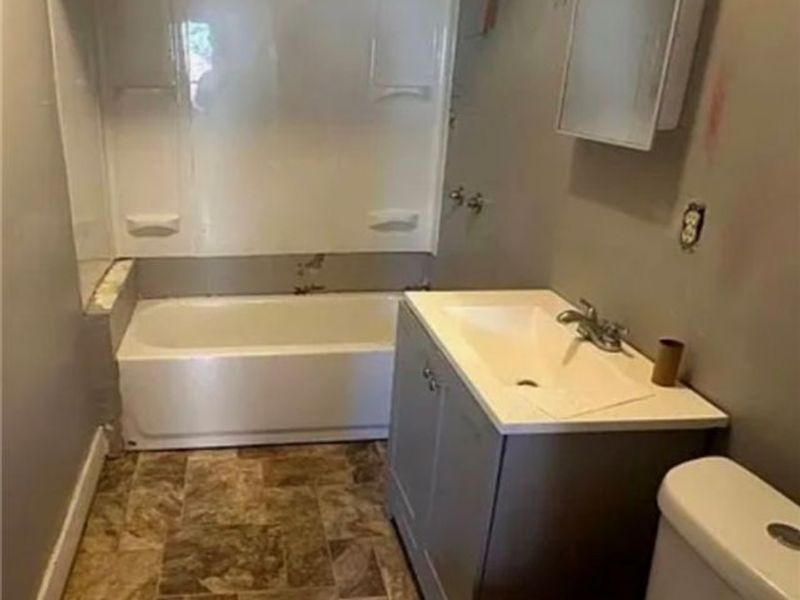 905 E Buchtel Avenue, Akron, OH 44305 Photo 10