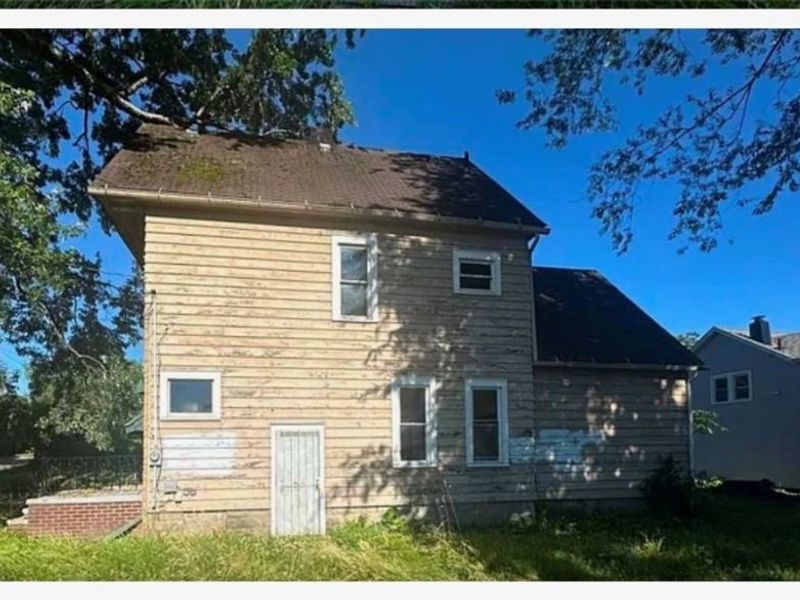 905 E Buchtel Avenue, Akron, OH 44305 Photo 2