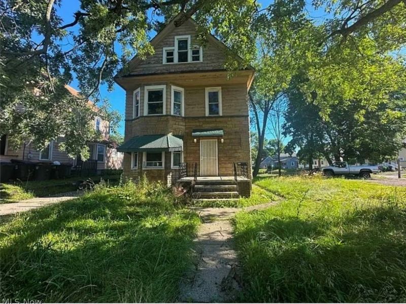 905 E Buchtel Avenue, Akron, OH 44305 Photo 3
