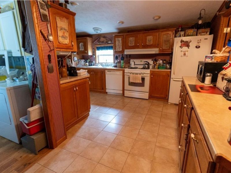 1498 Windy Ridge Road, Vincent, OH 45784 Photo 18