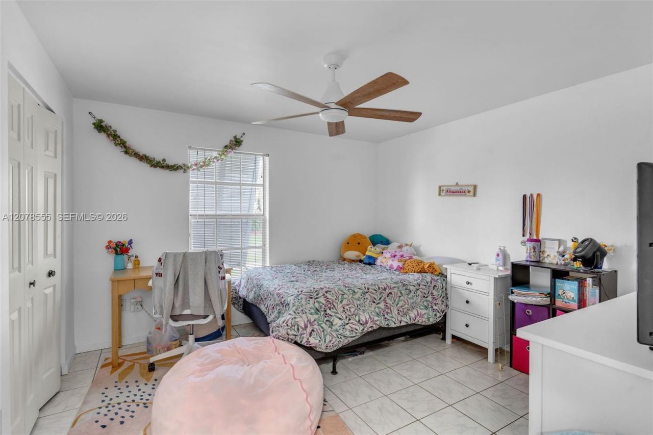 527 SE 27th Dr, Homestead, FL 33033 Photo