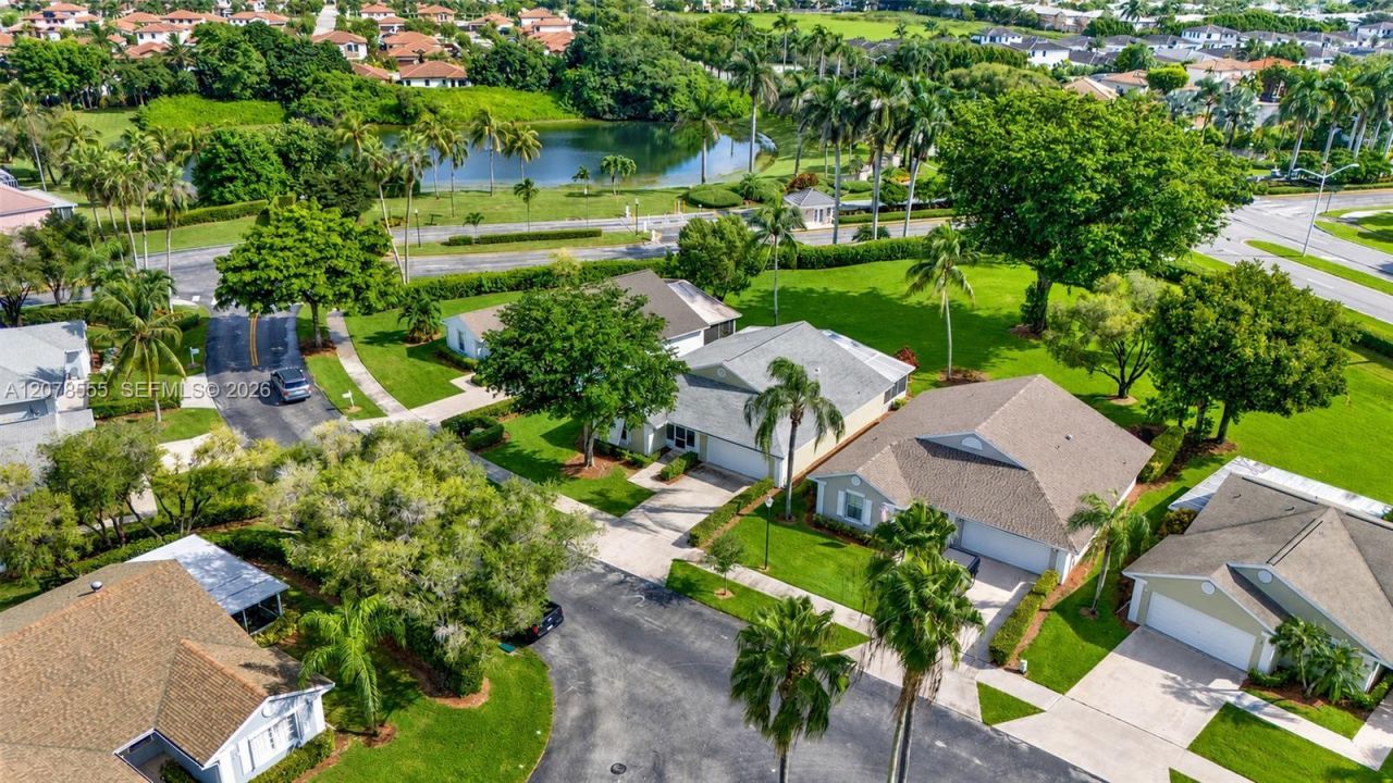 527 SE 27th Dr, Homestead, FL 33033 Photo