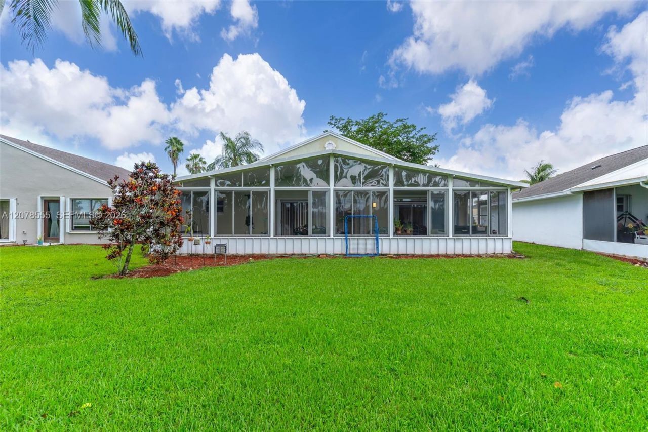 527 SE 27th Dr, Homestead, FL 33033 Photo