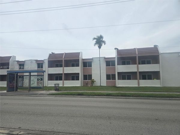 8990 SW 24th St , Unit 226, Miami, FL 33165