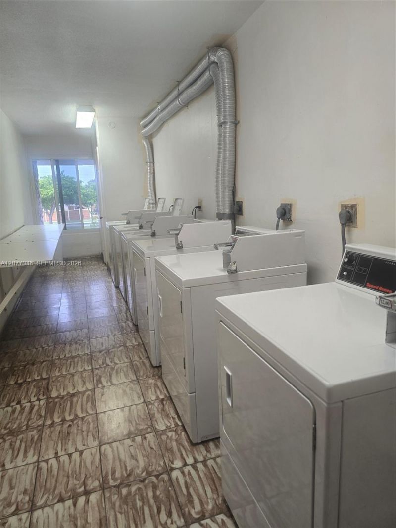 8990 SW 24th St , Unit 226, Miami, FL 33165 Photo