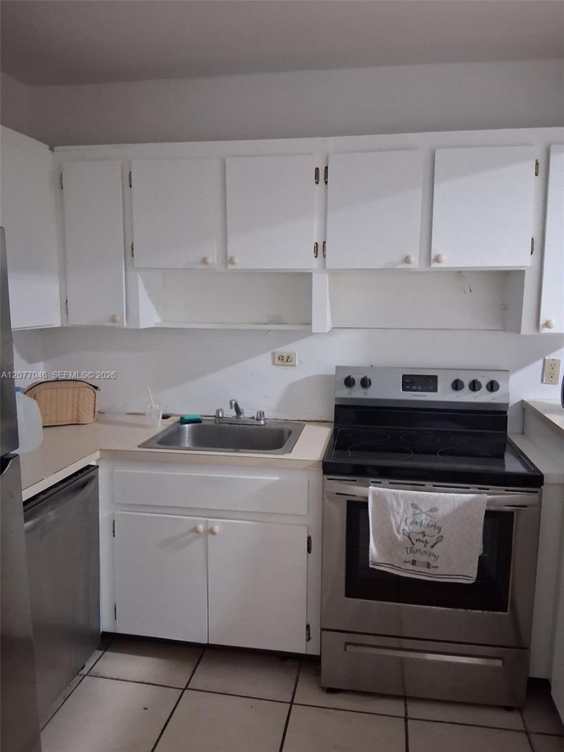 8990 SW 24th St , Unit 226, Miami, FL 33165 Photo