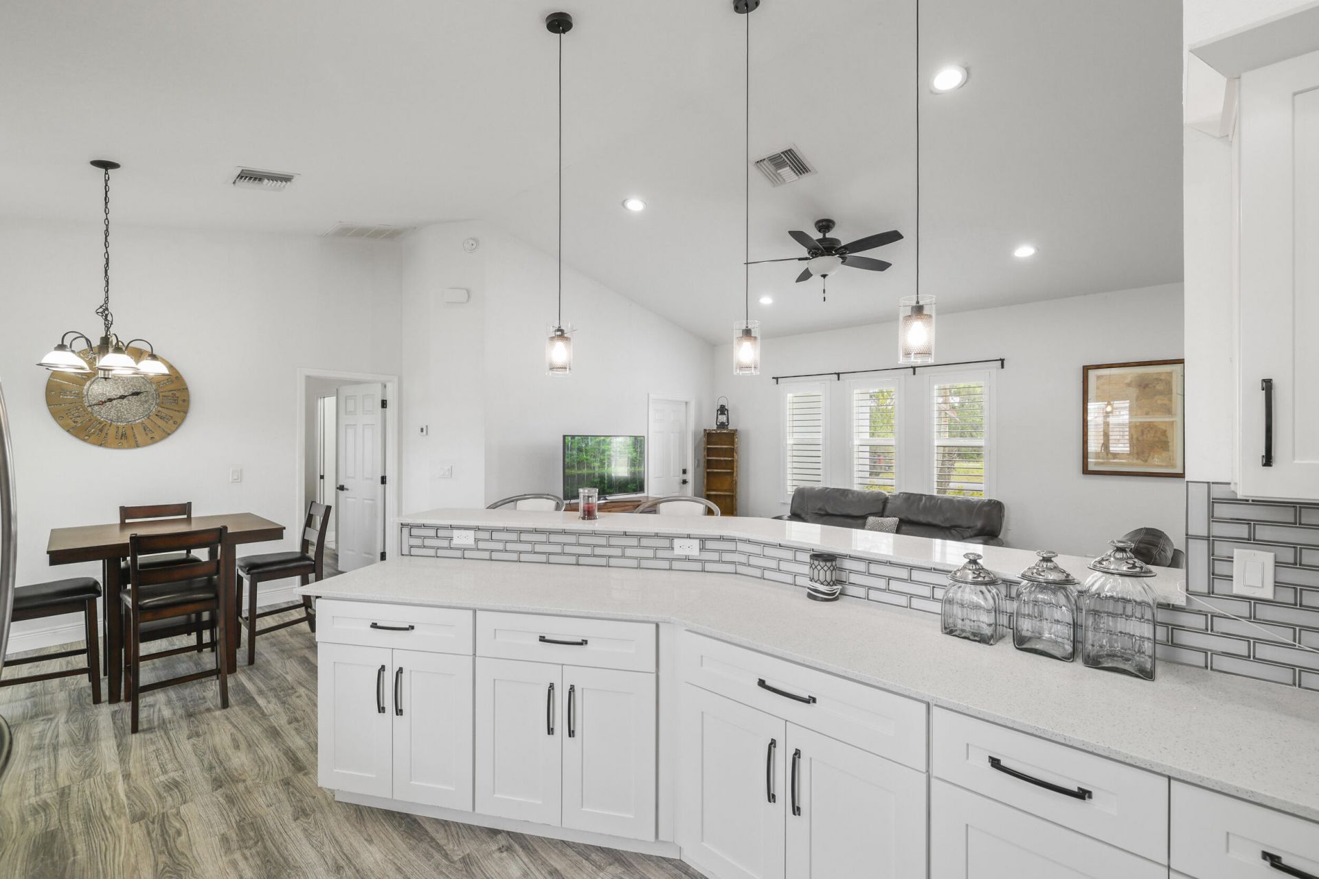 844 Lake Betty Drive, Lake Placid, FL 33852 Photo