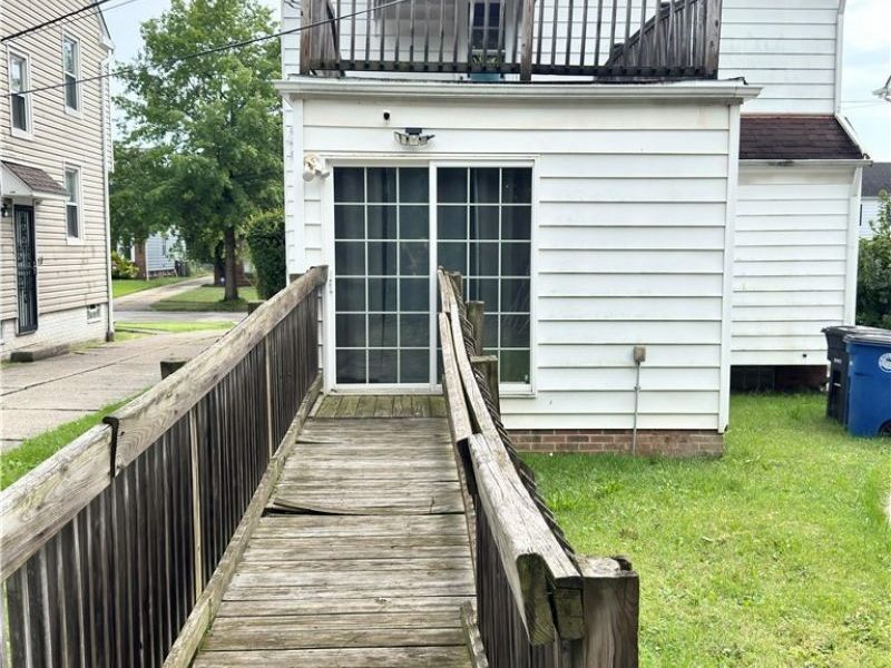 17015 Glendale Avenue, Cleveland, OH 44128 Photo 4