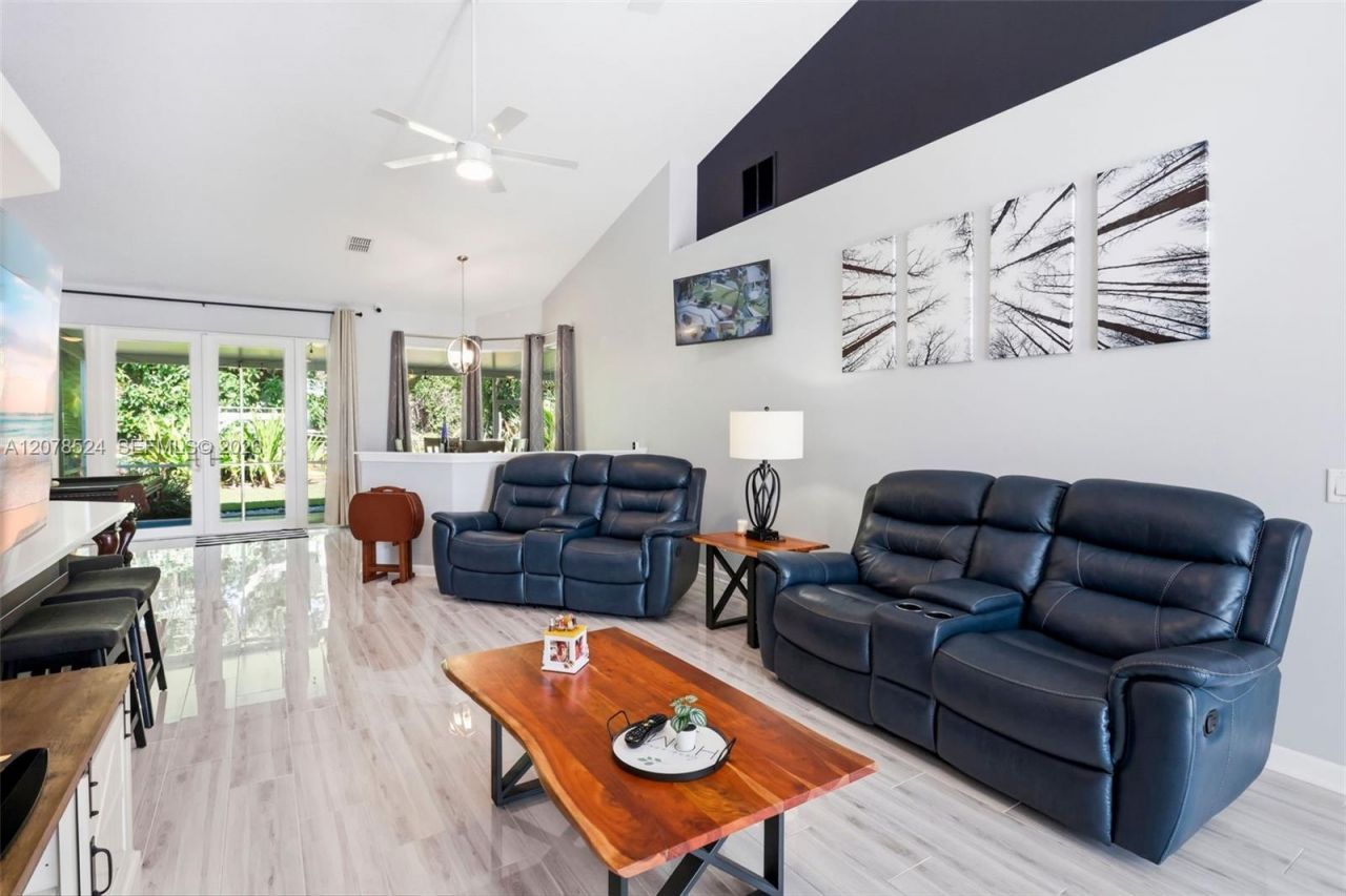 192 SW Fernleaf Trl, Port Saint Lucie, FL 34953 Photo