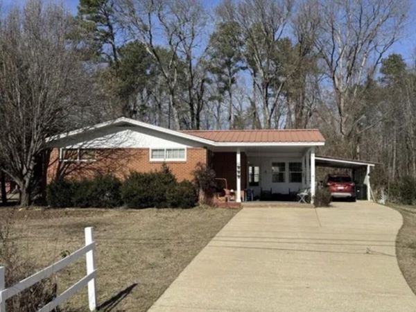 15 Montgomery Dr., Belmont, MS 38827