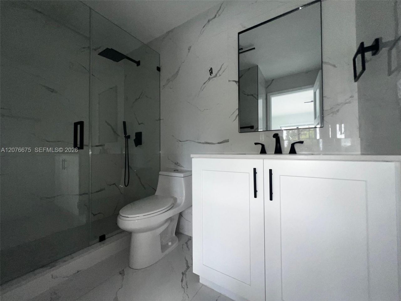 18755 NW 62nd Ave , Unit 204, Hialeah, FL 33015 Photo
